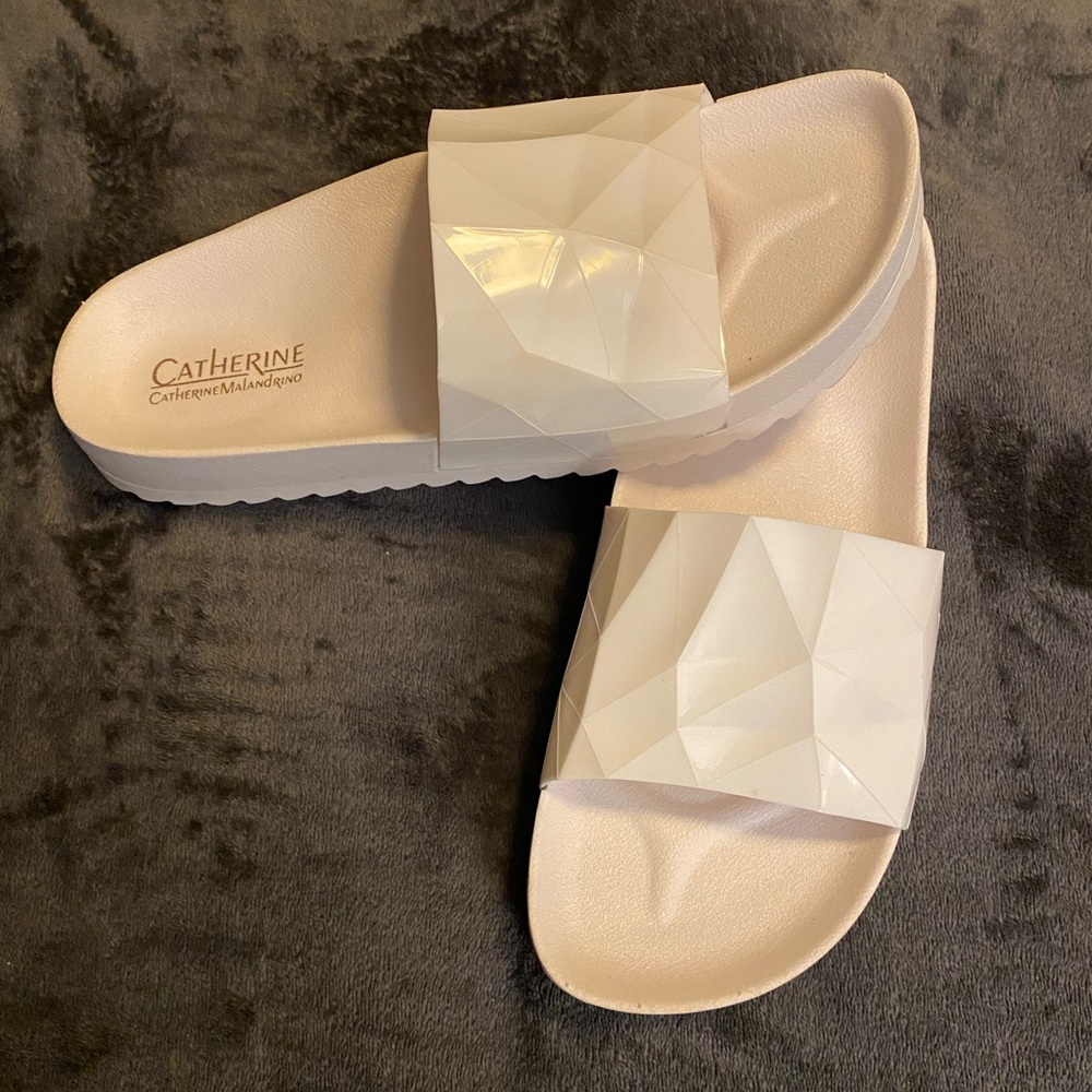 Brand New ~ Pool Slides ~ Women’s ~ size 41